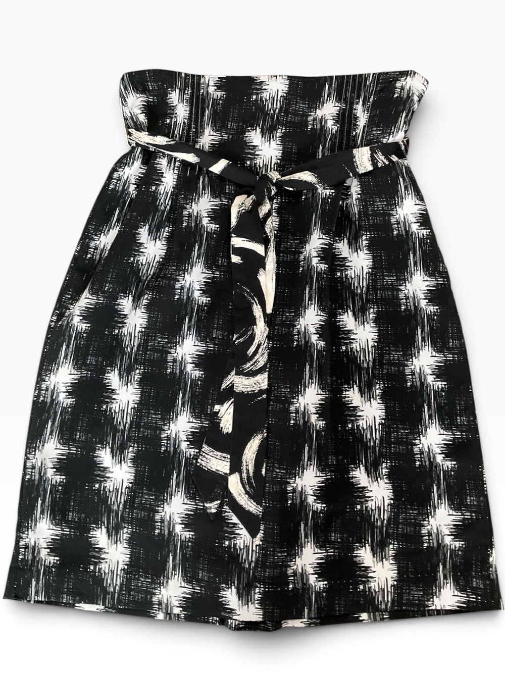 Worthington Petite Women's Black White Size 12 Pettite EUC